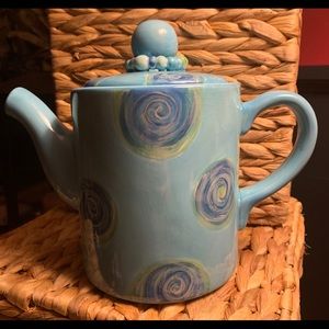 LITTLE BLUE SWIRL TEAPOT
